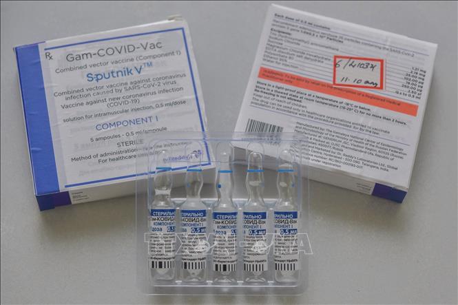 Vaccine Sputnik V cho thấy mức kháng thể đối với Omicron cao hơn Pfizer